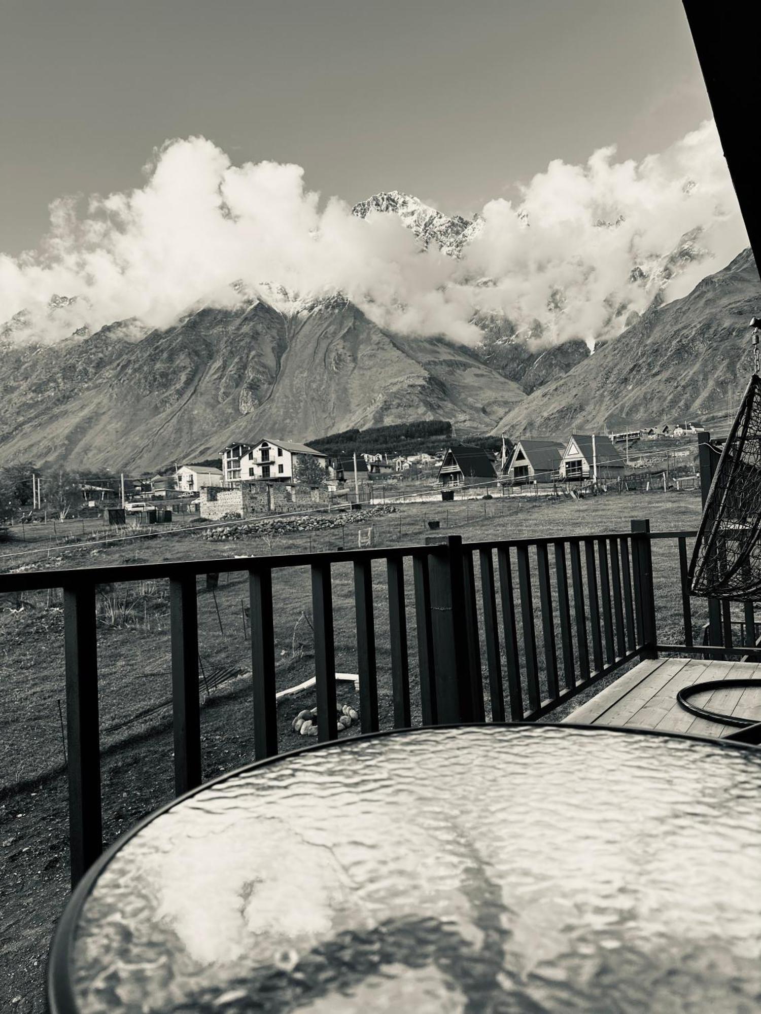 Royal Cottages Kazbegi Ngoại thất bức ảnh