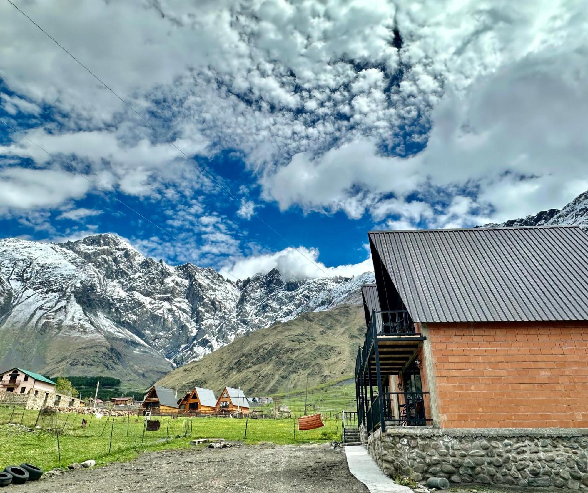 Royal Cottages Kazbegi Ngoại thất bức ảnh